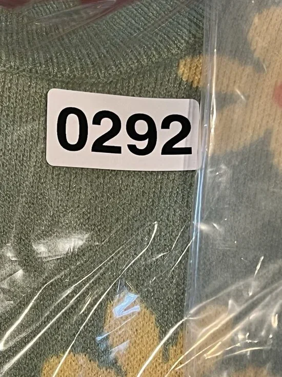 Disney Winnie the Pooh Green Floral Cardigan Womens Size Small Box Lunch - Picture 13 of 13